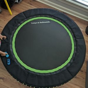 Rebounder trampoline